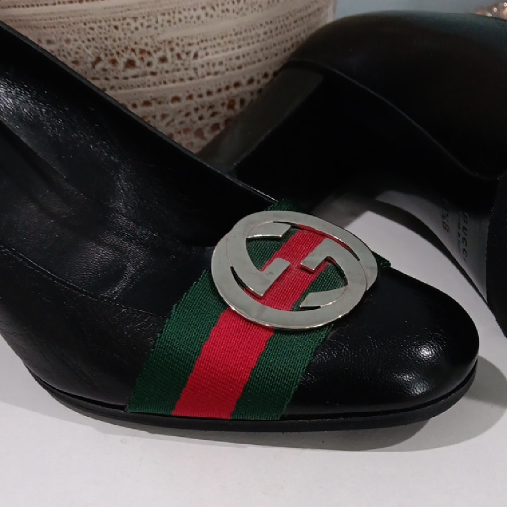 Gucci Black Heels with Red and Green Stripes - Picture 2 of 7